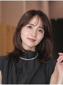 面長　ベース　ミディアム　外ハネ　　レイヤー　ミニウルフ