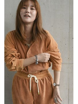 ノアール(noir) ナチュラルセミロング