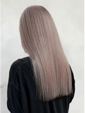 ブリーチカラー×ストレート◎大人可愛いピンクベージュ