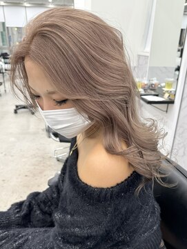 エゴル ナゴヤサカエ(ENGOL NAGOYA SAKAE) 新美蓮/ミルクティー/ブラウン/ベージュ/ブリーチ