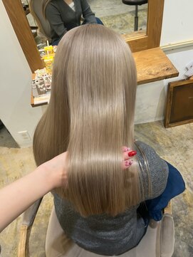 ディフィー 梅田(Defi) 透明感100点☆ホワイトベージュ/大阪/梅田/ケアブリーチカラー