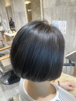 パダ(PADA)&nbsp;大人美髪ショートボブ×透明感アッシュブラック