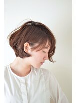 エルトレス(el tres)&nbsp;[eltres]毛先が遊ぶグラデーションボブ