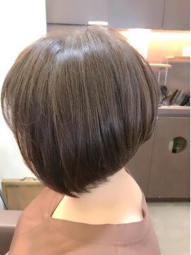 グリームス ヘアデザイン(GLEAMS Hair Design) メリハリボブ★チーフ山本
