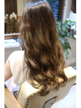 リゴッツ ドゥア プトゥリ(Regottz dua putri) アッシュベージュ＊