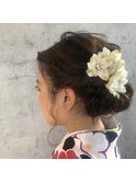 まとめ髪　くるりんぱ　ヘアアレンジ