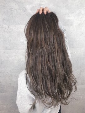 アンダーバーホワイト 天王寺阿倍野店(_WHITE) 外国人風ハイライト_グレージュ_ほつれウェーブ_ロング