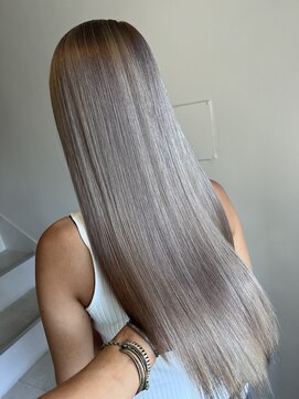 テテ(TETE) グレーアッシュ 心斎橋×長堀橋