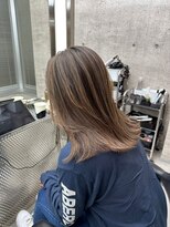 イキ 表参道(iki omotesando)&nbsp;モード/無造作ウェーブ/大人ガーリー[表参道駅]