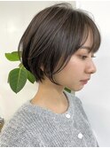 ショートカットショートボブミルクティーベージュカラー前髪なし