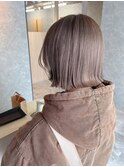 切りっぱなしボブ/外はね/スモーキーベージュ