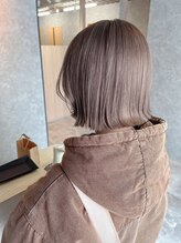 イージス(EZs)&nbsp;切りっぱなしボブ/外はね/スモーキーベージュ