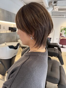 マルフェ 天王寺(marfe) ショートウルフカットマッシュウルフ　レイヤーカットハイライト