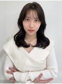オリーブベージュ 暗めカラー くびれヘア 韓国風 レイヤー