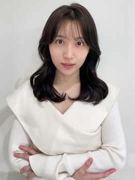 アイウィル(Ai WilL) オリーブベージュ 暗めカラー くびれヘア 韓国風 レイヤー