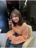 ミディアムボブ　レイヤーカット　オリーブベージュ