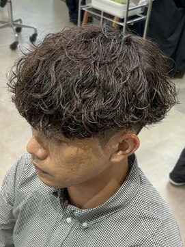 フィフス 天神大名(fifth) 天神大名波巻きスパイラルパーマメンズパーマセンターパート30代