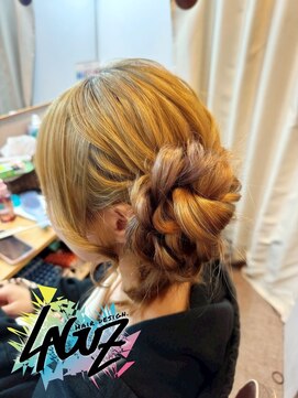 【ヘアセット】編み込みローシニヨンの大人可愛いサイドアップ