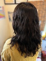 ナゴミ(NAGOMI)&nbsp;30代40代50代/チャコールブラウン/パーマスタイル/ロング/仙台
