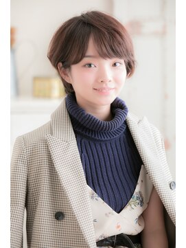 リトル アイズミ バイ ヴィーヴル(little aizumi by BIVRE) フェミニンなムードのコンパクトショート