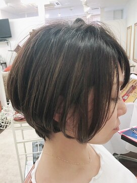 モッカ(mocca) ショートボブ