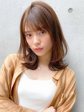 トゥーナ 表参道(tona) 小顔カット・外ハネボブ・くびれヘア・ペールベージュ