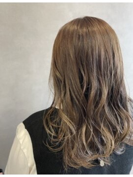 アチーブリス(achieve Liss) ハイトーンブラウンベージュ 無造作ゆるふわ無造作セミロング