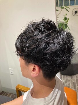 リリーコナー 武蔵小杉(LilyConnor) 武蔵小杉/メンズ/ヘッドスパ/眉毛/バーバー/フェード