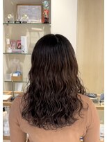 シアン 栄店(CYAN.)&nbsp;伸ばしかけに変化をつけたい方！ミディアムウェーブパーマ