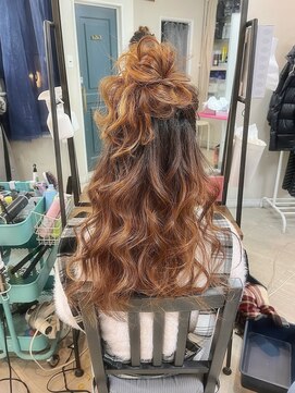 ヘアセットサロン アッシュ 神戸三宮(Ash) 高めお団子華やかハーフアップ