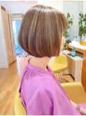 自然体でいられる、軽やかショートボブ