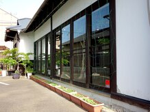 ヘアートリートメントアンドカット フォレスタ(foresta)の雰囲気(夏は朝顔のカーテンができます。)