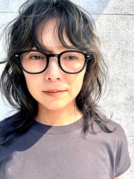 天然100％ヘナで髪と頭皮にやさしく◎自然な艶とハリを叶える大人女性のためのダメージレスカラー