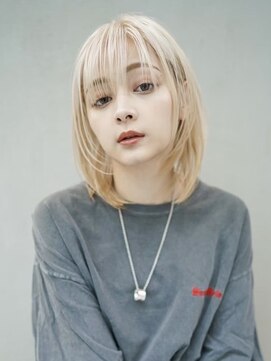 ギークス(GEEKS) 【GEEKS渋谷】ブロンドベージュ/冬カラー/ハッシュカット/ウルフ