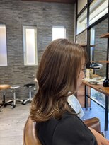 モスト ブリヤン(MOST BURYAN)&nbsp;オリーブ系のデザインカラー