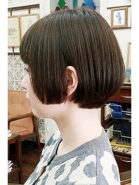 ニューエイジトラベラーズ 代々木駅前(new age travellers) ショートグラボブ・(ヘルバ )