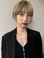 イェン(Yen.) ローライトカラーショートボブデザインカラーレイヤーカット