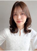 シースルーバングエアリーカールミルクブラウン夏くびれヘア