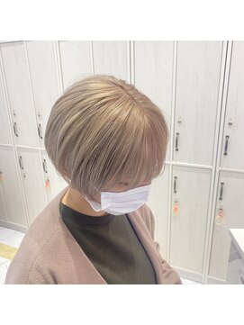 リー 梅田(Lee) ☆Lee梅田茶屋町☆ ショート×ハイトーンベージュ