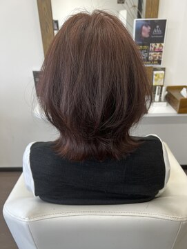 マクロヘアー(macro hair) 外ハネセミディ