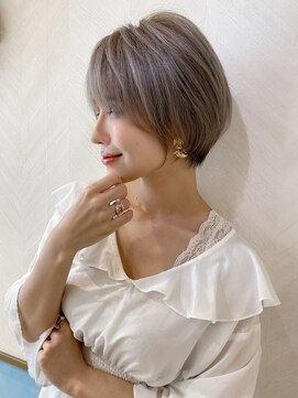 ロンド ストラーダ 心斎橋(Lond strada) ショート×ハイライト白髪ぼかし×シルキーベージュ[心斎橋]