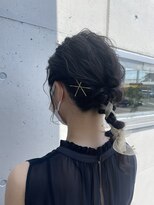 アチーブリス(achieve Liss) ヘアセット黒髪暗髪ダウンスタイルくるりんぱ お呼ばれ