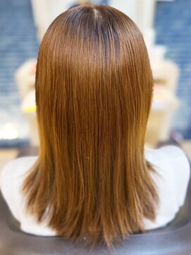 ヴィヴァーチェイルソーレ(VIVACE ilsole) 30代40代大人可愛い髪質改善カラーライトブラウン透明感