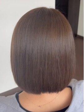 プレジール(Plaisir) 【髪にも頭皮にも優しい】クレイ（泥）カラー＋カットストレート