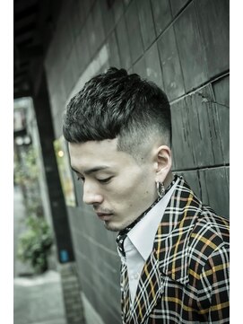 カーウォッシュバーバー(CARWASH BARBER) 束感ショートマッシュパーマウルフクロップハイライト