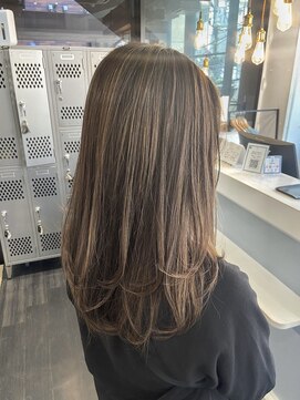 エムプラス 二子玉川(Mplus) ●大人のナチュラルハイライト/レイヤーカット●Mplus鎌田