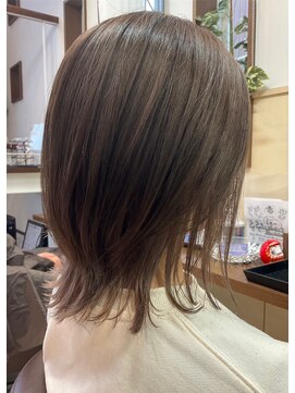 コアフィールフィス(COIFFURE fils) ウルフボブ アッシュブラウン