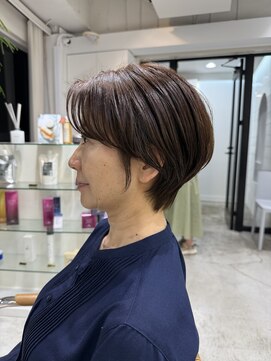 メモリーズ 表参道(Memories) 大人丸みショートボブ