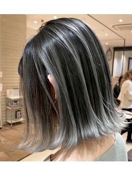 シエラ 心斎橋(CIERA.) ホワイトグレージュミニウルフデジタルパーマショートウルフ