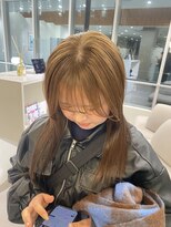 ローレンアオ(LOREN AO)&nbsp;オリーブベージュ/ベージュカラー/イルミナカラー/ロング